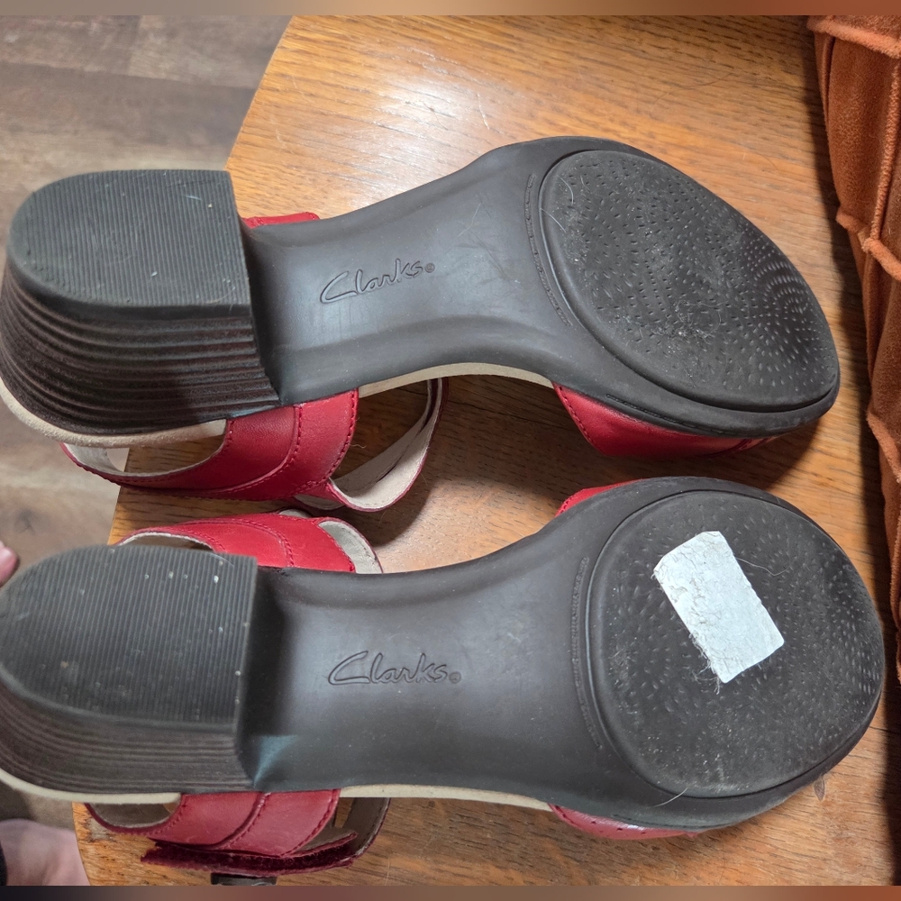 Clarks Collection Womens Valarie Rally Pump or Closed Toe Sandals 10 Red Leather - Picture 5 of 10